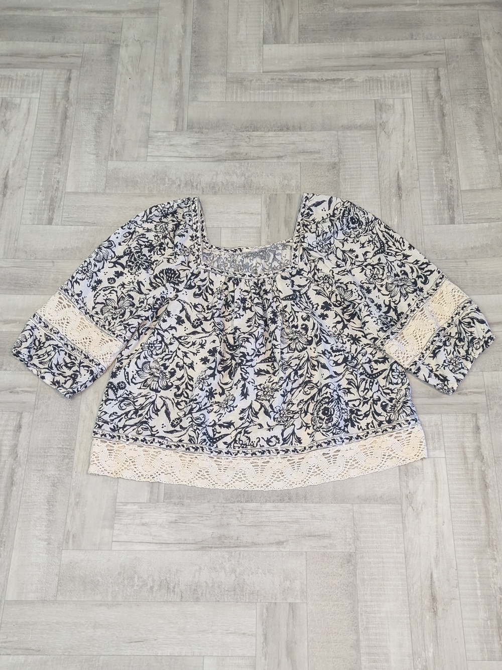 Christian Siriano Womens 2X Black White Linen Crochet Lace Peasant Blouse Boho